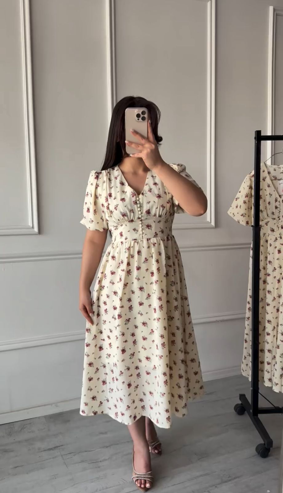 Vestido Midi Floral Encanto Vintage