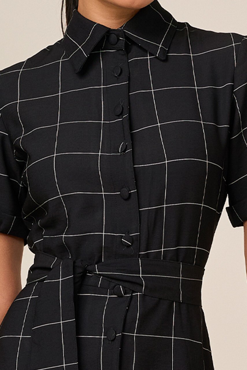 Chemise Preto Mídi Alfaiataria Com Viscose Xadrez Com Faixa Titanium Jeans