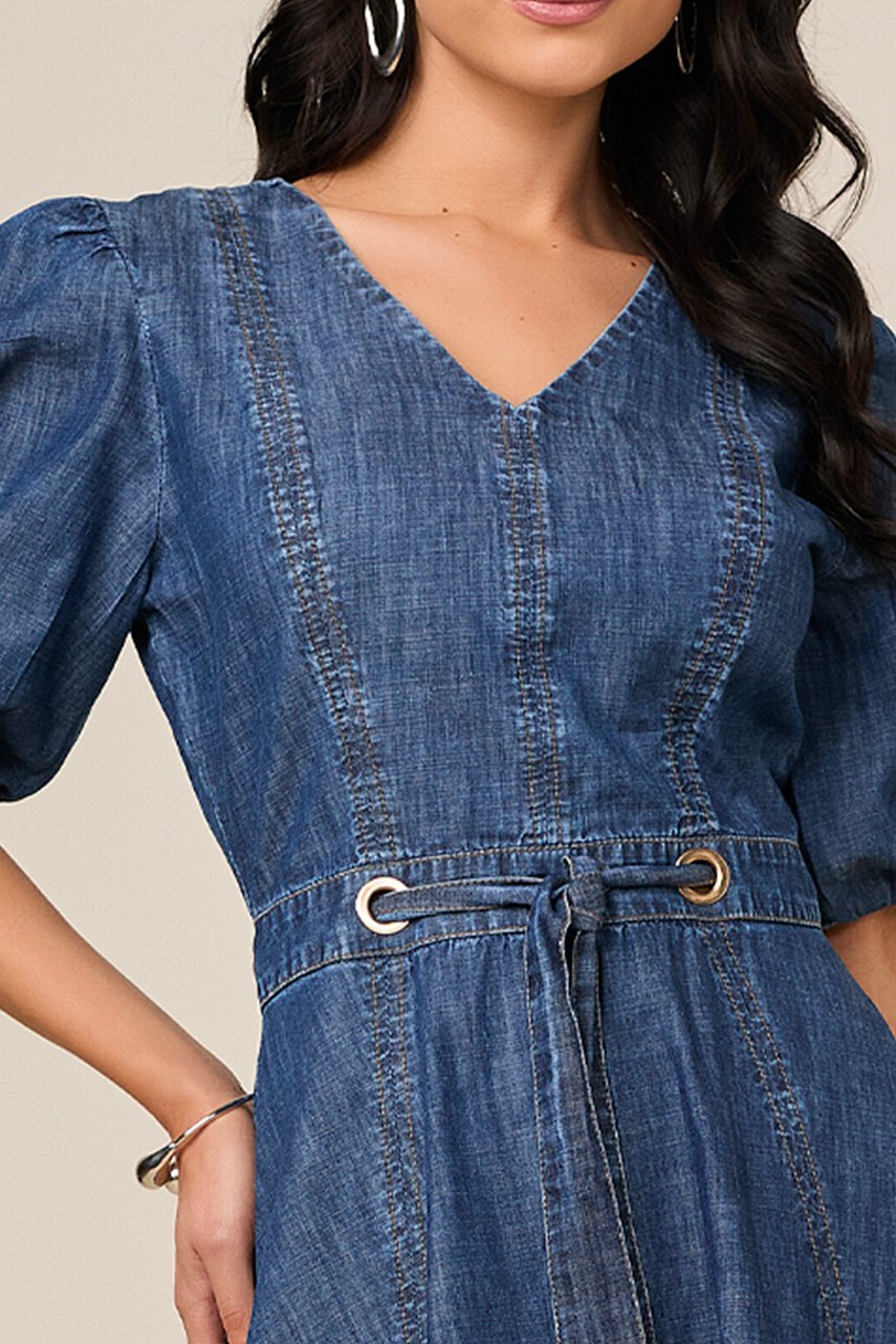Vestido Godê Jeans Com Ilhós e Faixa Titanium Jeans