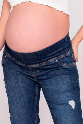 Calça Jeans Reta Com Puídos