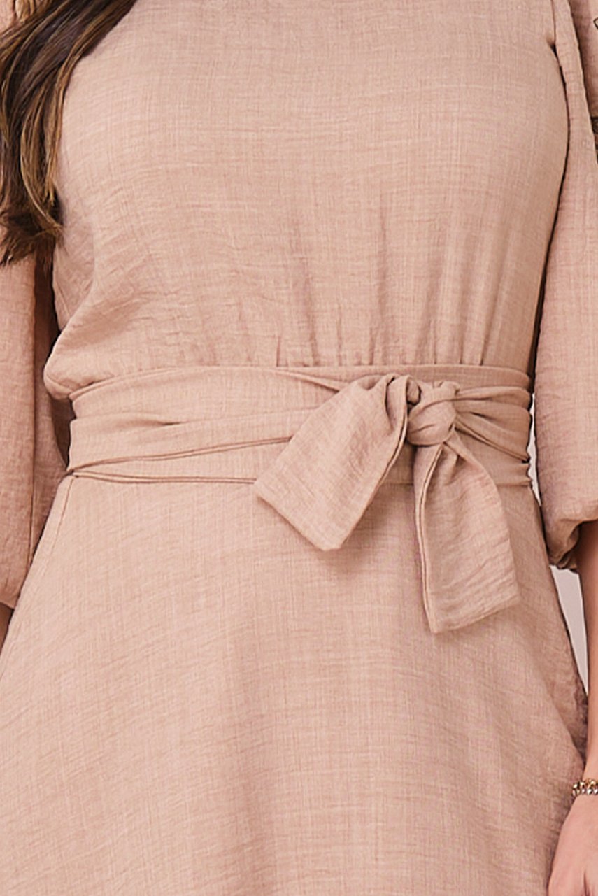 Vestido Bege Maxi Midi no Crepe com Mangas Bordadas