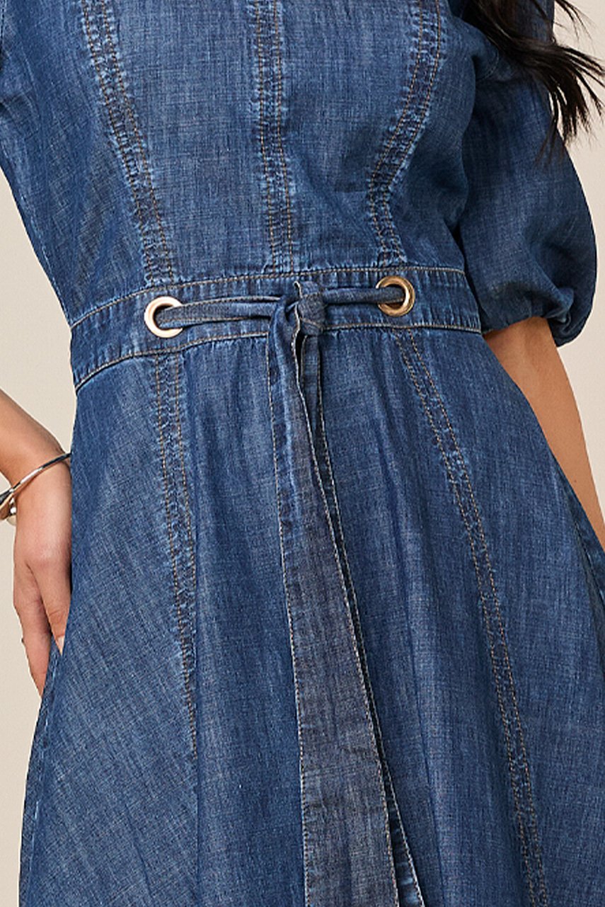 Vestido Godê Jeans Com Ilhós e Faixa Titanium Jeans
