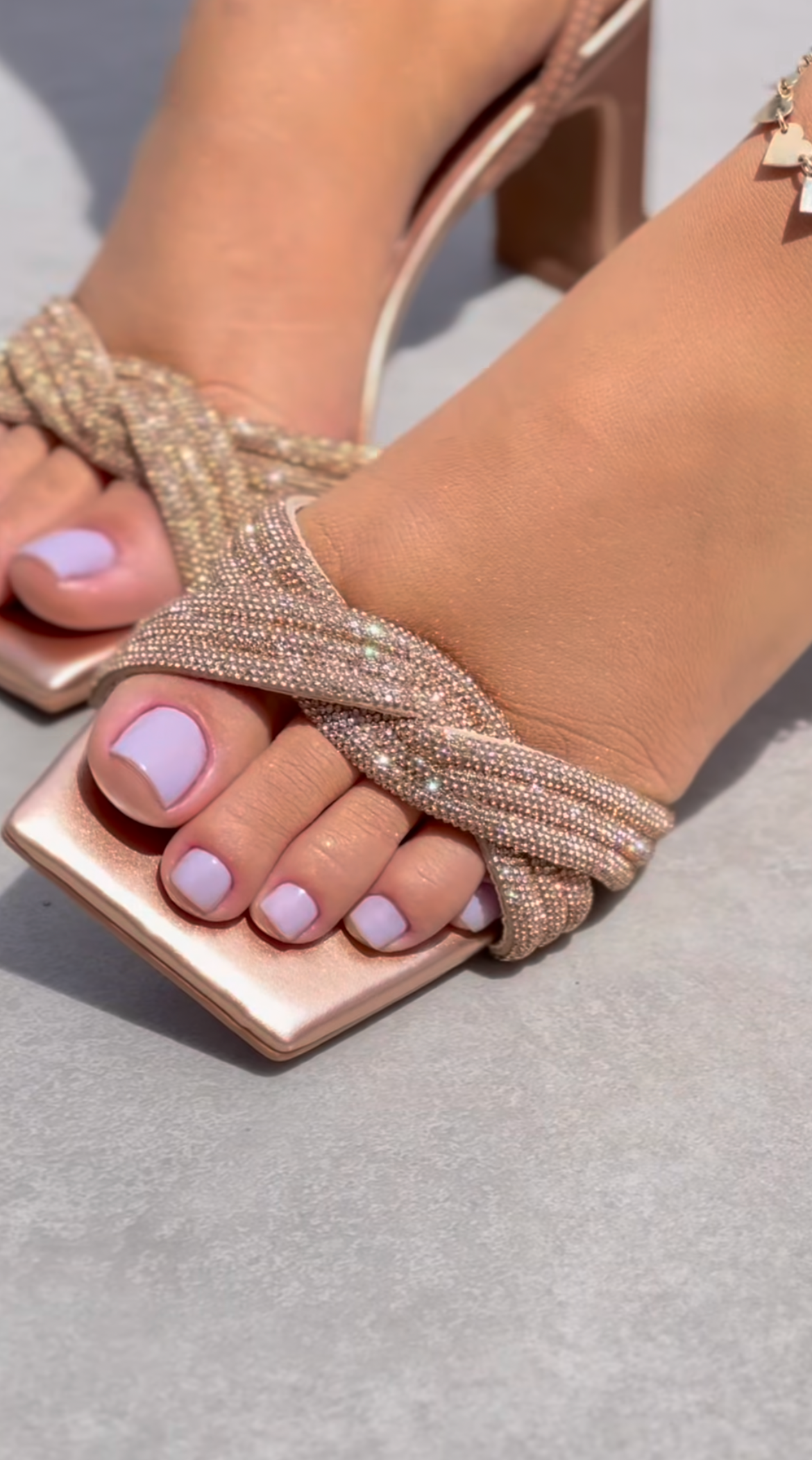 Sandália Salto Bloco – Rose Gold