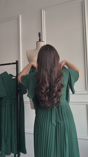 Vestido Aurora Midi Plissado com Manga