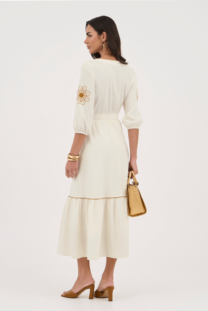 Vestido Off Com Bordado Caramelo Godê