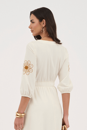 Vestido Off Com Bordado Caramelo Godê