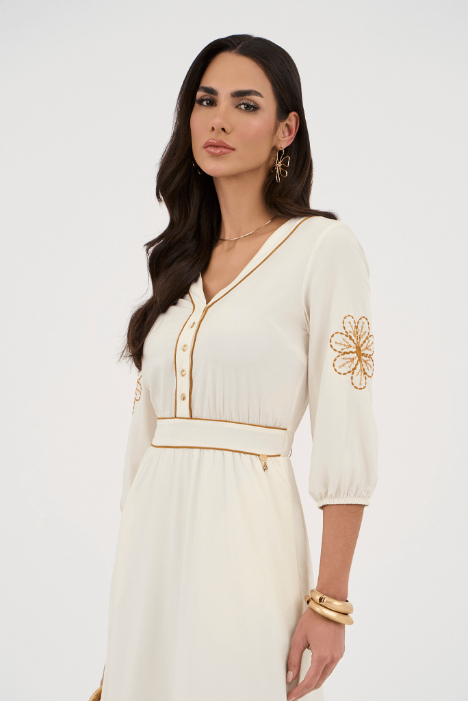 Vestido Off Com Bordado Caramelo Godê