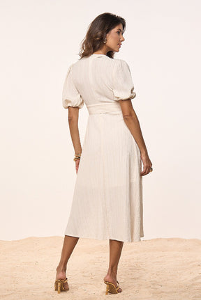 Vestido Off White Tecido Texturizado Com Faixa e Fivela Titanium Jeans