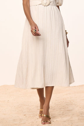 Vestido Off White Tecido Texturizado Com Faixa e Fivela Titanium Jeans