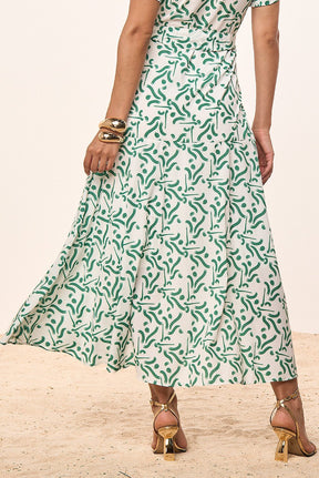 Vestido Verde Crepe Estampa Exclusiva Com Botões e Faixa Titanium Jeans